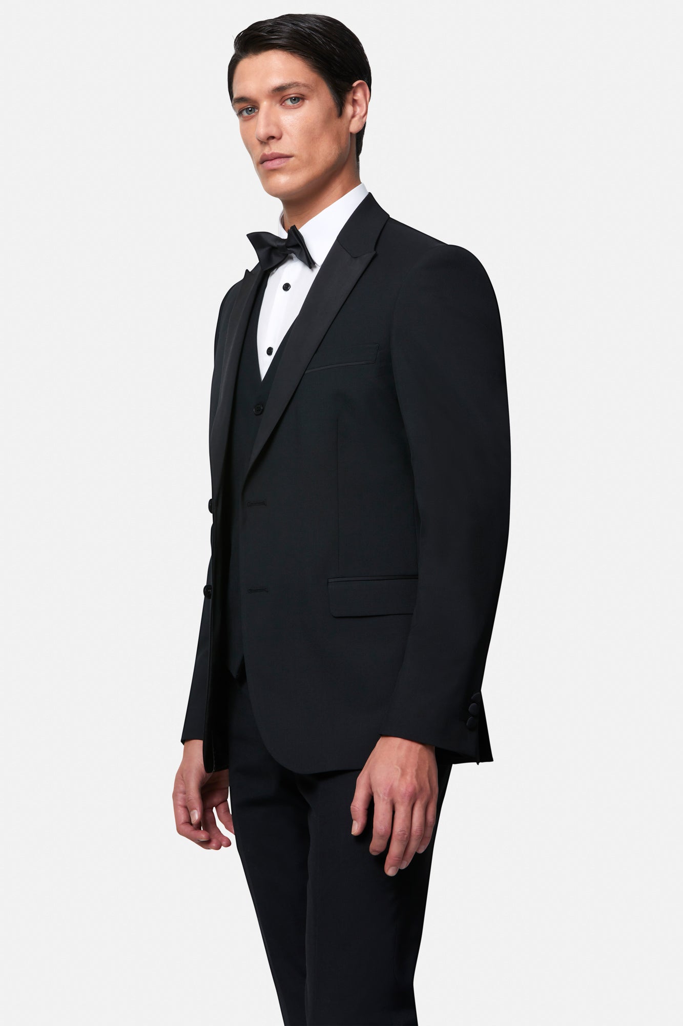 Benetti 3pc Peak Lapel Tuxedo