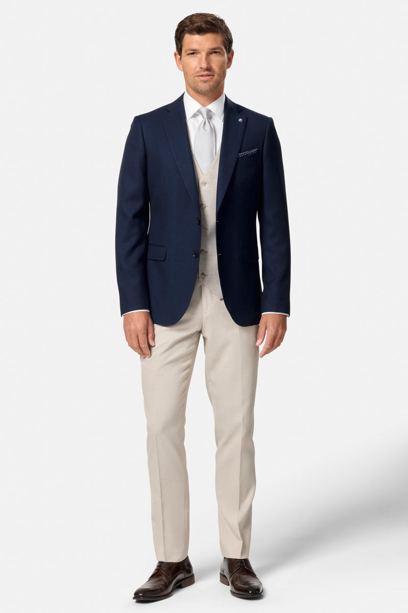 Lucas Stone WC with Albert Stone Trouser 